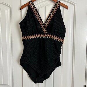 NWT/NIP Bloomchic Black Plus Size V-Neck One Piece Swimsuit Size 18-20 / 2XL